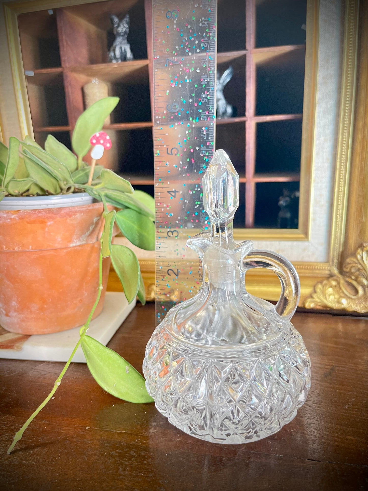 Vintage Diamond Pattern Crystal Cruet with Stopper