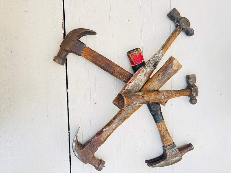 Vintage antique Carpenters claw hammer￼