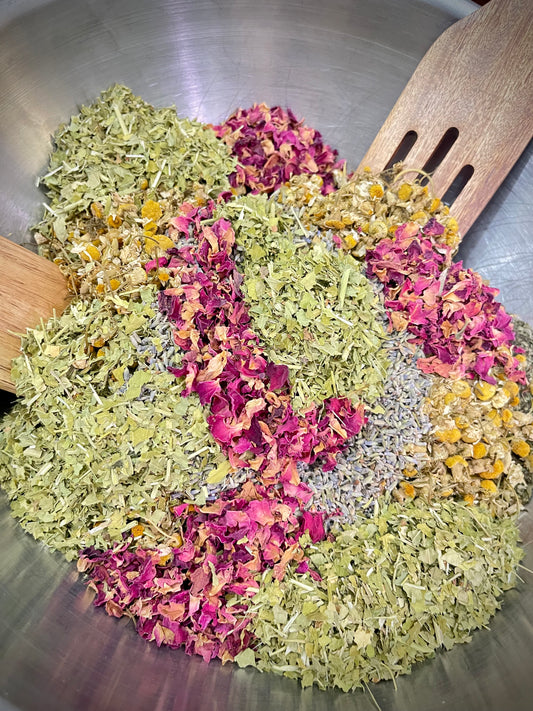 🌙 Dream Ease Organic Herbal Tea