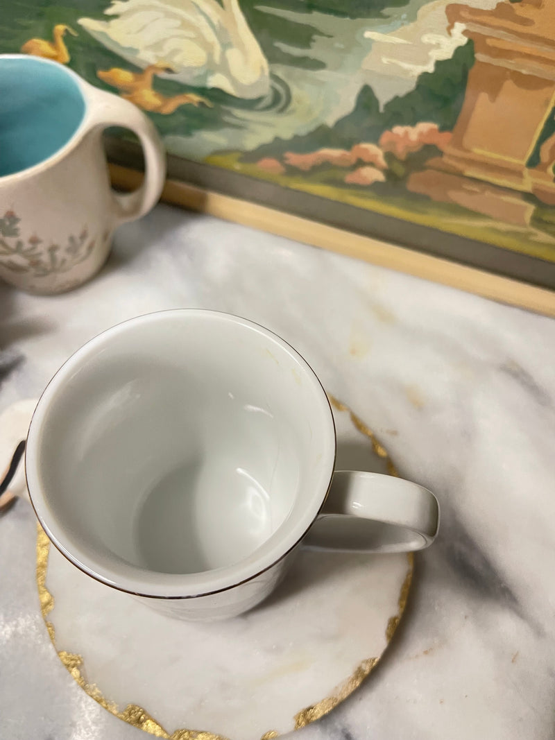 Vintage chickadee, coffee mug