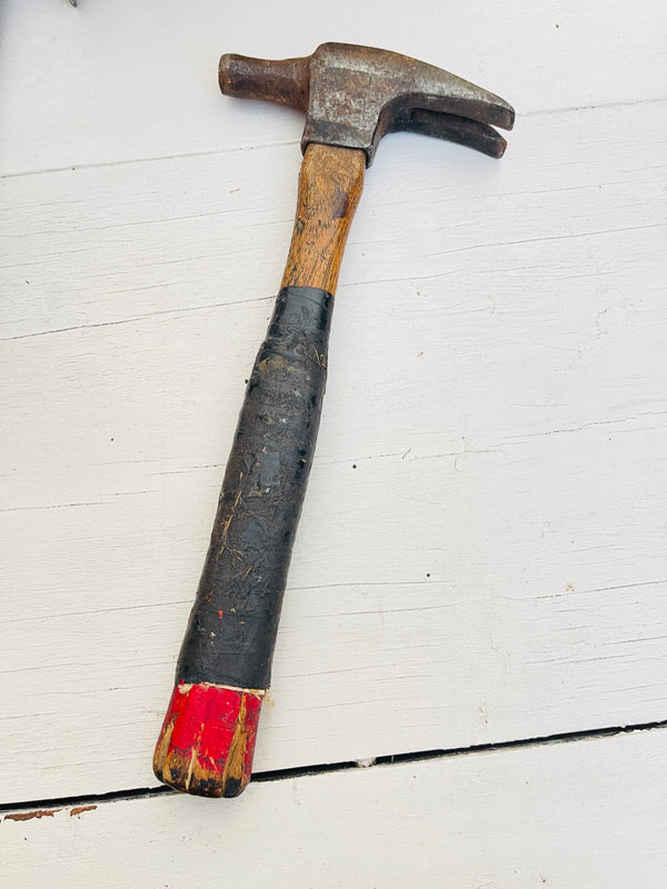 Vintage antique carpenters, claw hammer