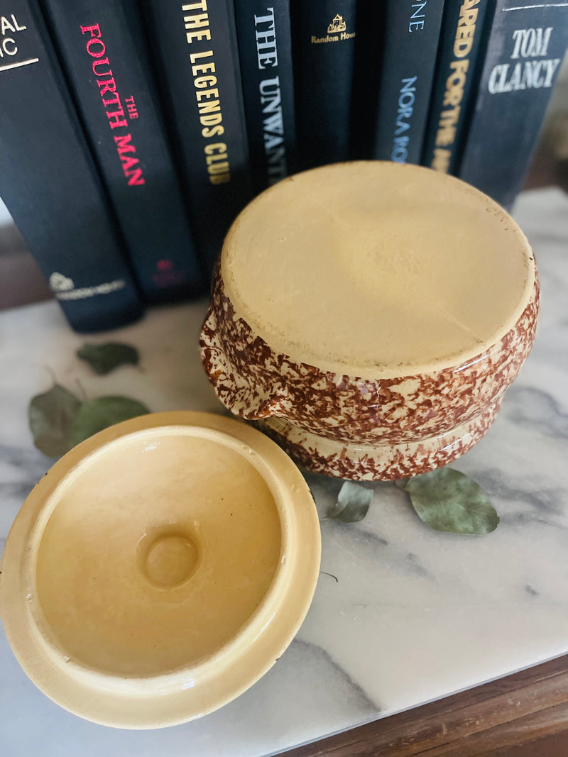 Brown and tan pottery with lid