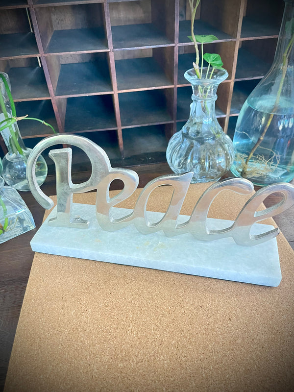 Peace of Mind: The Stylish Tabletop Reminder