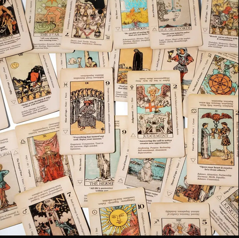 Tarot Made Easy: Unlocking Mystical Magic at Your Fingertips!